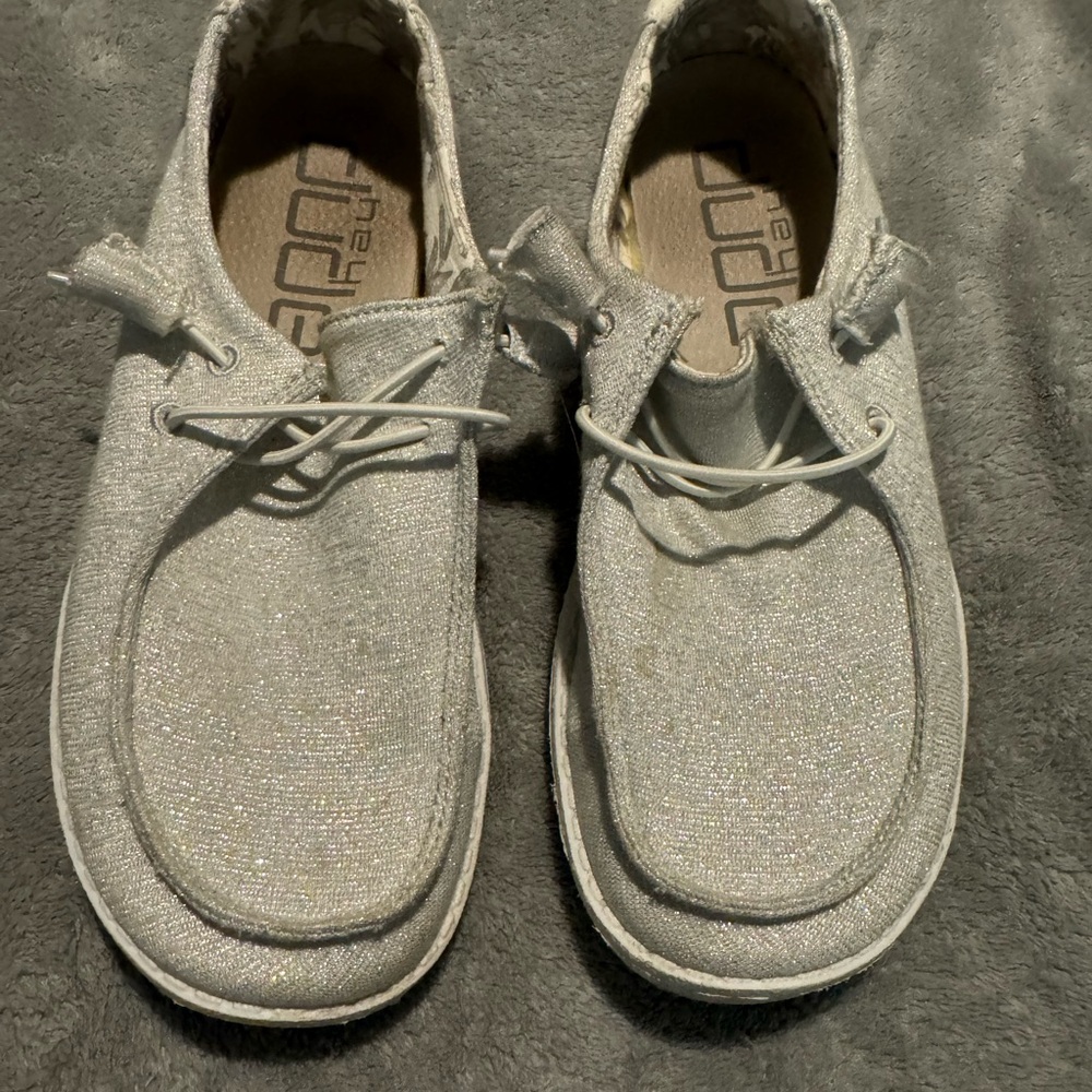 Well Worn Silver Sparkly Hey Dudes Size 7